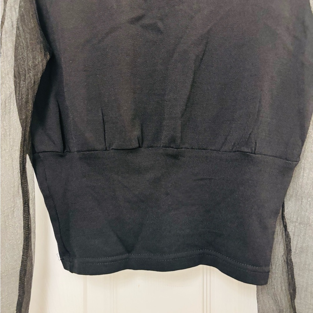 Nasty Gal Black and Silver Fitted Crop Blouse - Picture 4 of 8